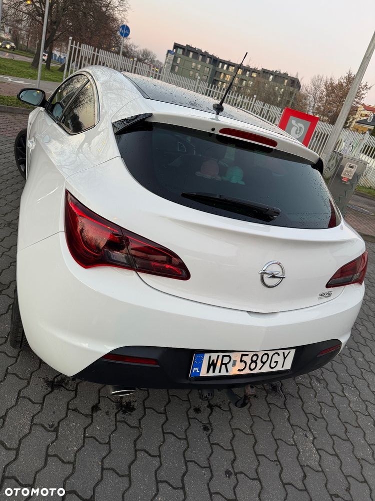 Opel Astra 1.6 Turbo Edition - 9