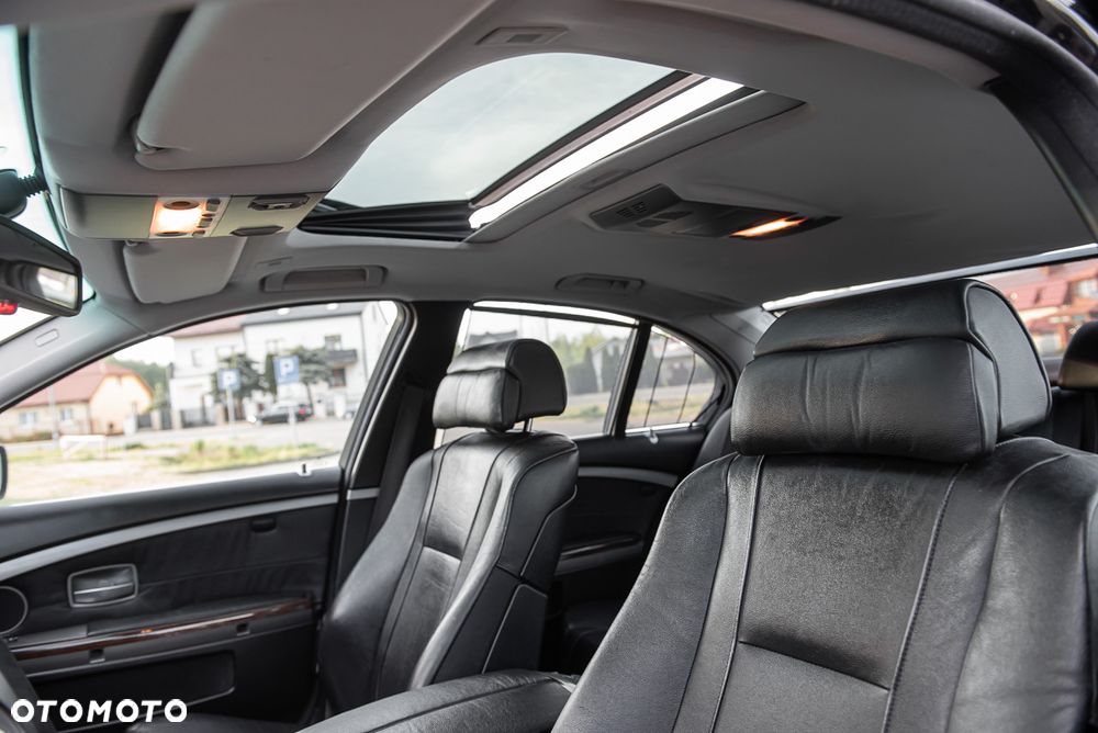 BMW Seria 7 - 18