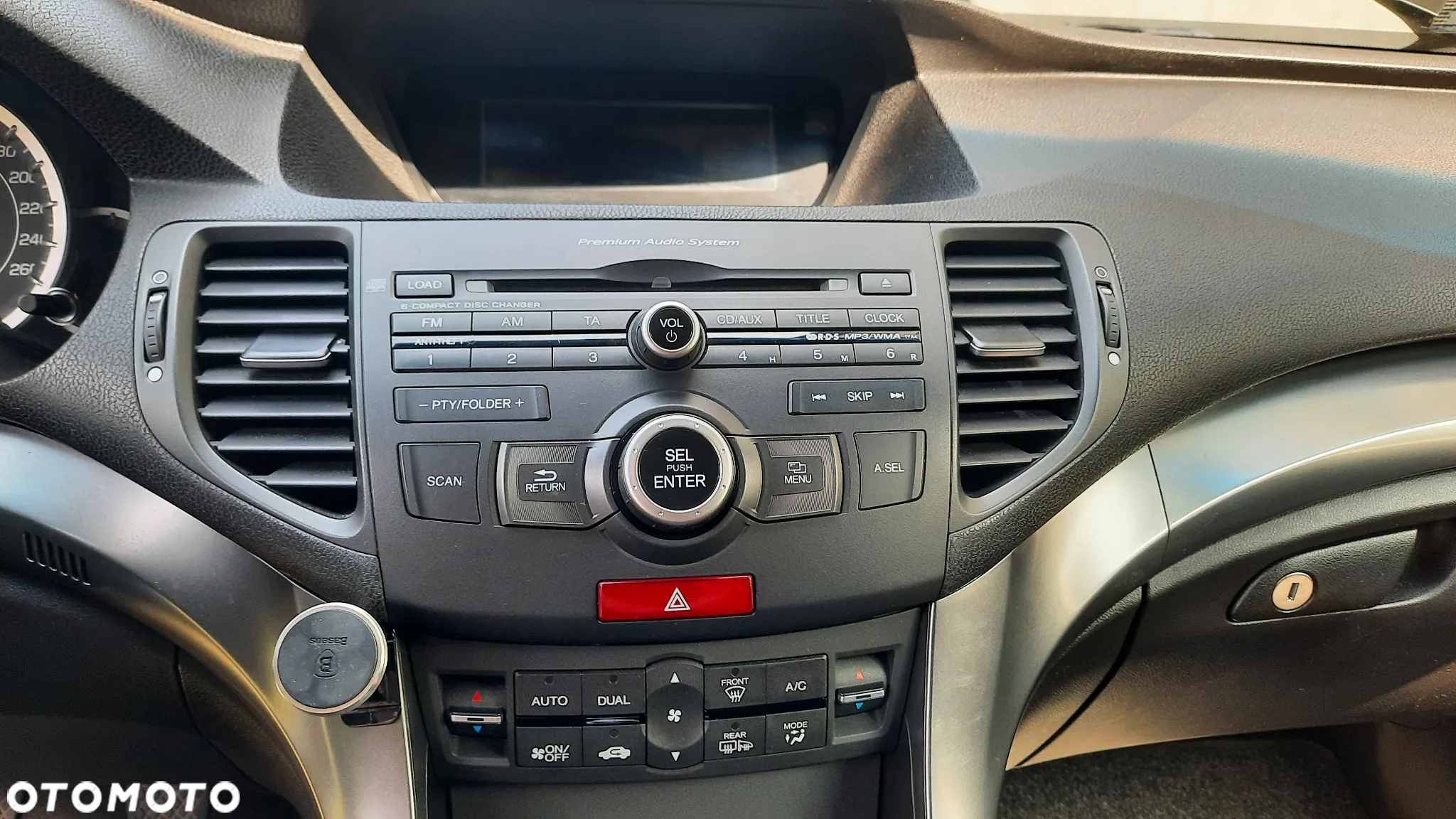 Honda Accord 2.0 Lifestyle - 15