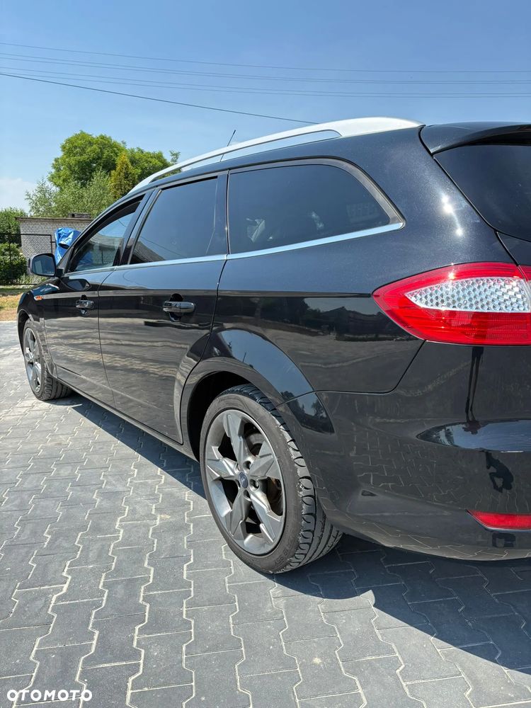 Ford Mondeo 2.0 TDCi Ambiente - 11