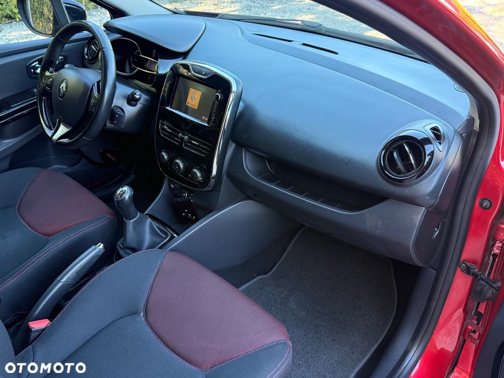 Renault Clio 1.2 16V 75 Expression - 10