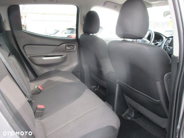 Mitsubishi l200 - 10