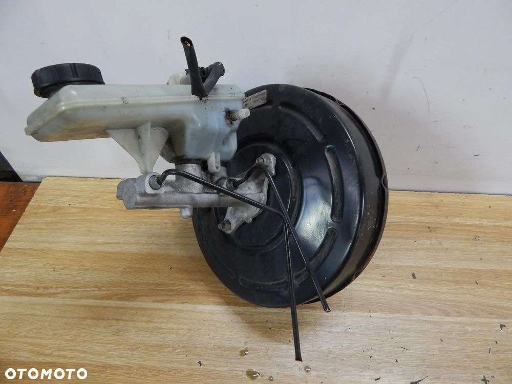 Serwo Pompa hamulcowa Renault Trafic II Vivaro Primastar Master 01-14 Łuków części - 1