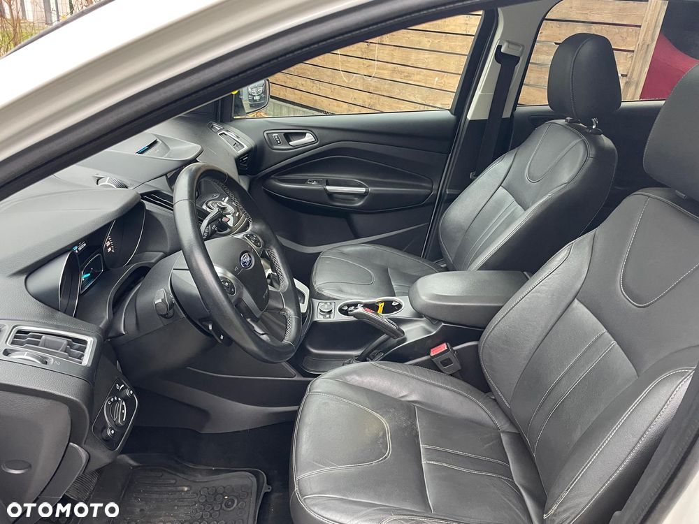 Ford Kuga 2.0 TDCi 4x4 ST-Line - 8