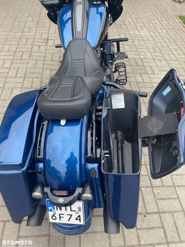 Harley-Davidson Touring Road Glide - 14