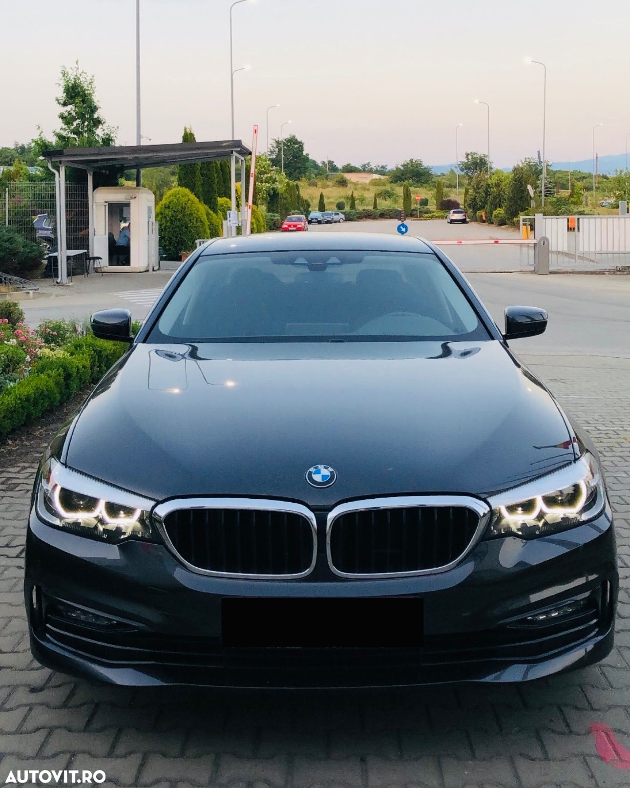 BMW Seria 5 520d xDrive AT - 1