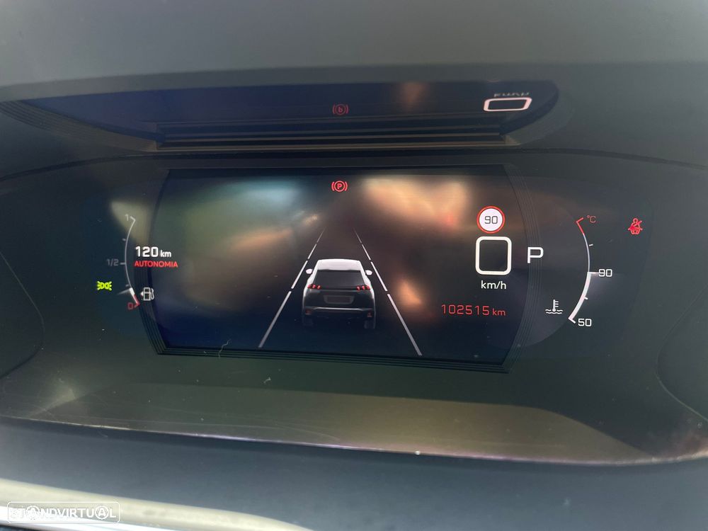 Peugeot 2008 1.2 PureTech GT Line EAT8 - 12