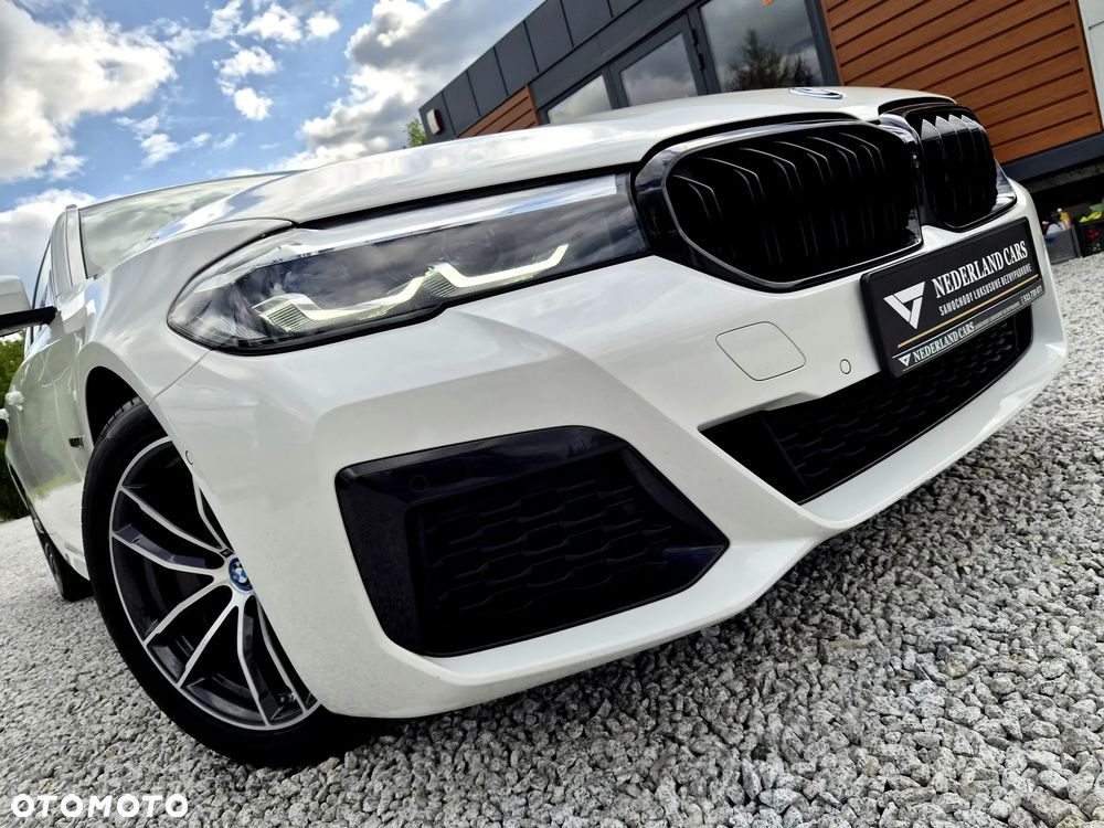 BMW Seria 5 530e xDrive M Sport sport - 38