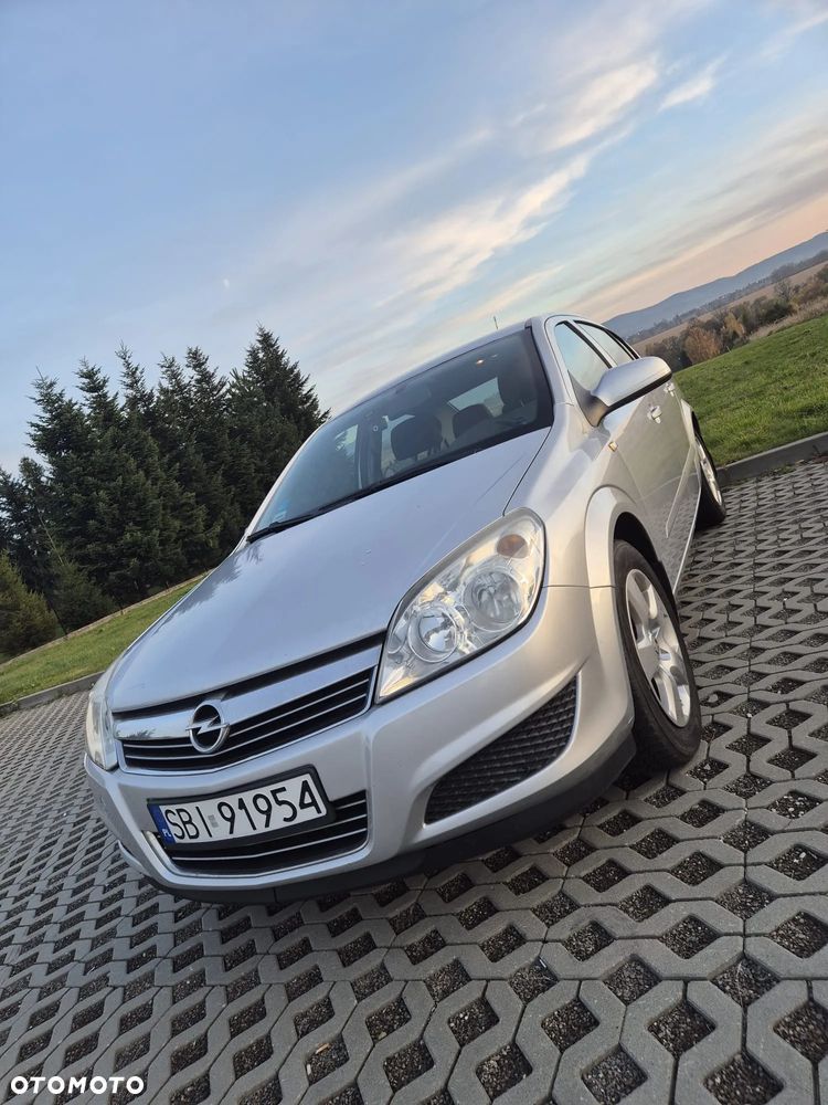 Opel Astra 1.6 Enjoy - 1