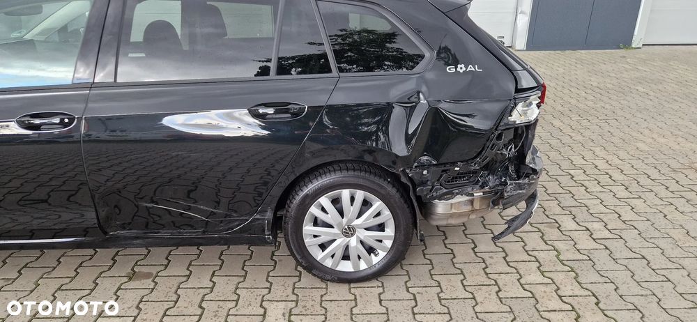 Volkswagen Golf 1.5 eTSI OPF DSG Goal - 23
