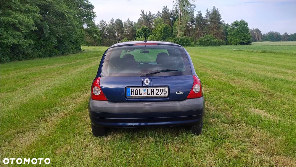 Renault Clio 1.2 16V Emotion - 14