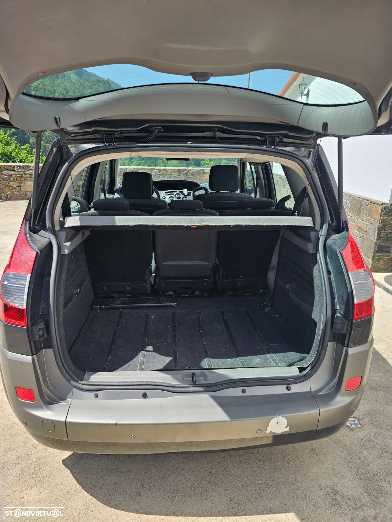 Renault Scénic 1.5 dCi Confort - 6