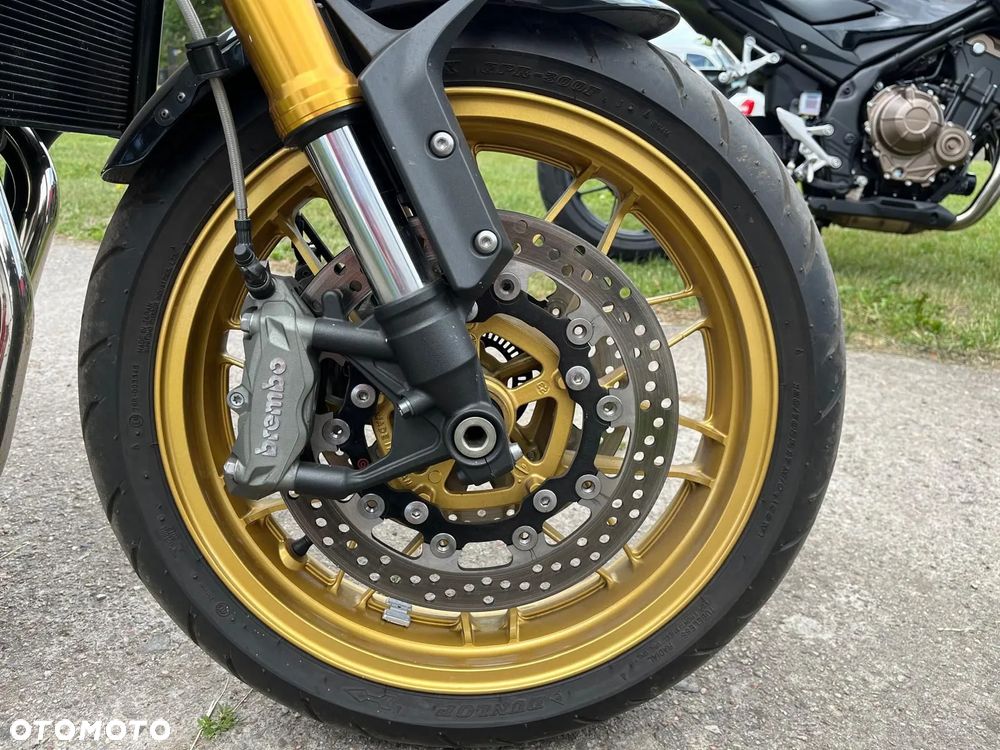 Kawasaki Z 900 RS - 3