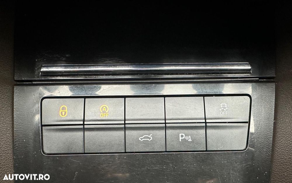 Skoda Octavia 2.0 TDI DSG Style - 21