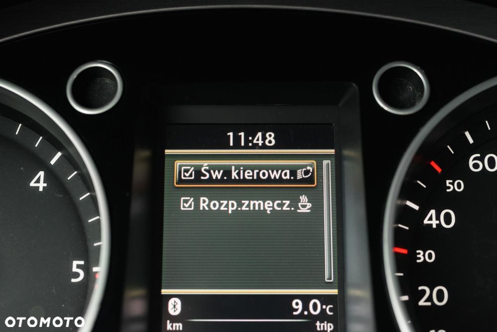 Volkswagen Passat - 29