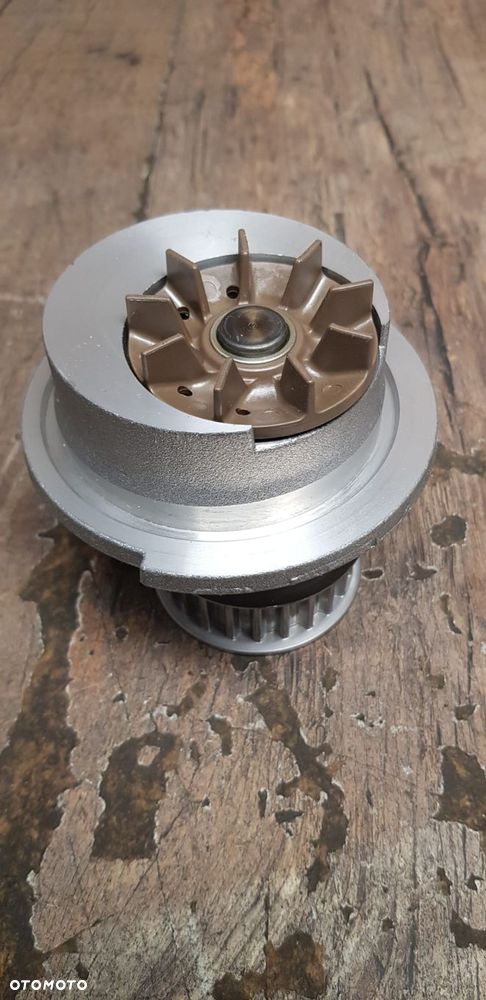 Oryginalna pompa wody Opel Astra G Zafira A 9192797 - 8