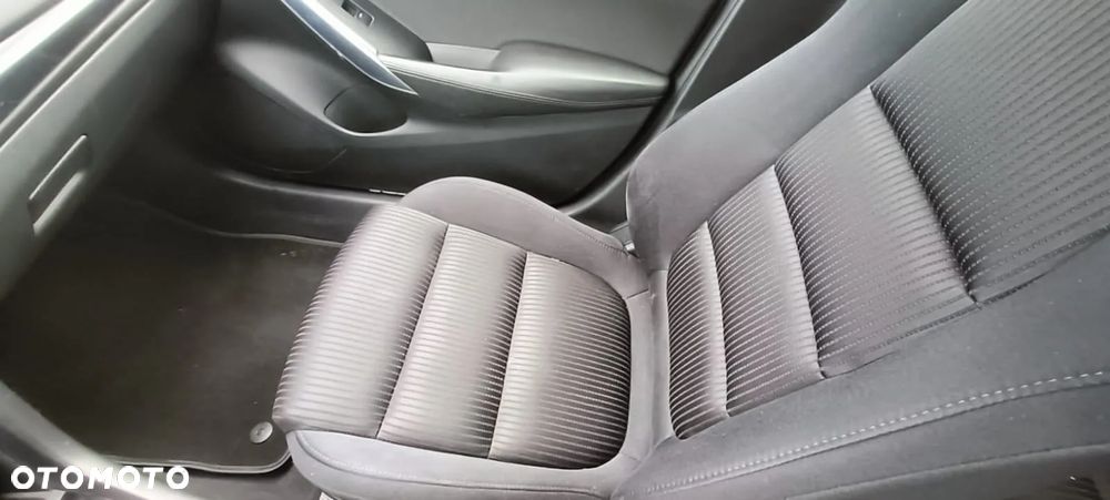 Mazda 6 2.2 Kombi SKYACTIV-D Center-Line - 28