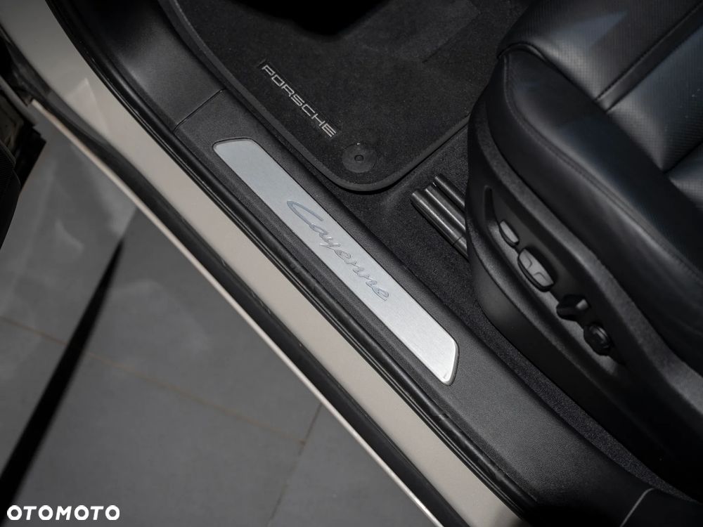 Porsche Cayenne E-Hybrid Tiptronic S - 31