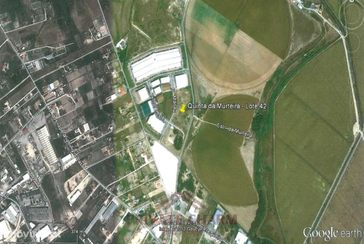 Área total de terreno com 8995m2 - Grande imagem: 2/4