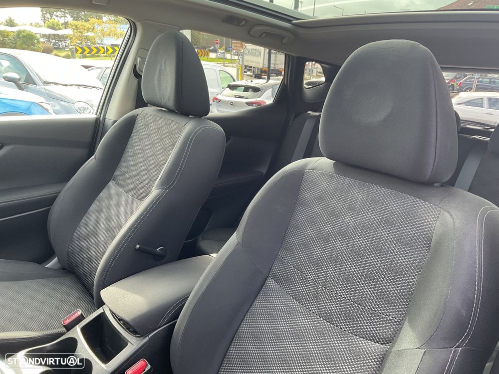 Nissan Qashqai 1.5 dCi Tekna - 22
