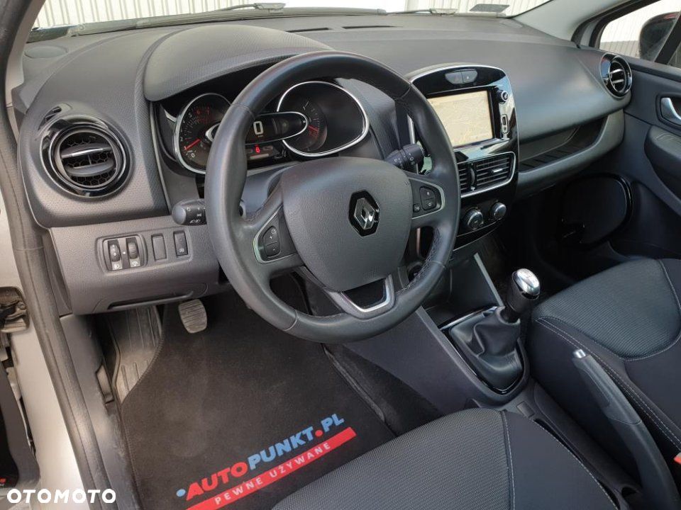 Renault Clio - 9