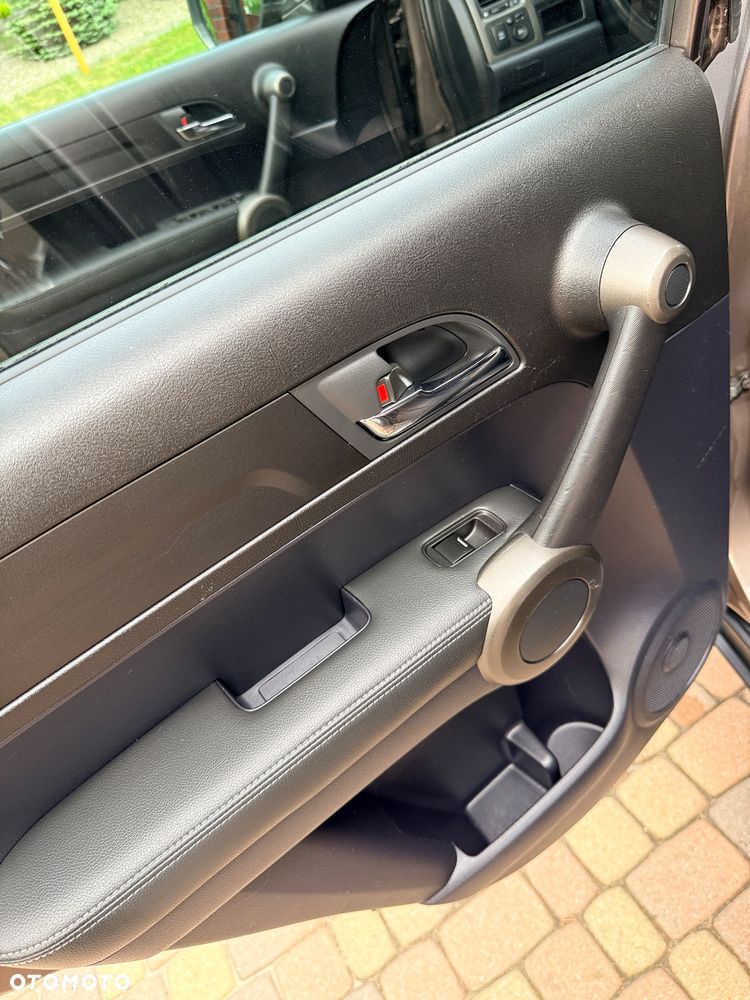 Honda CR-V 2.0i-VTEC Automatik Executive 50 Jahre Edition - 30