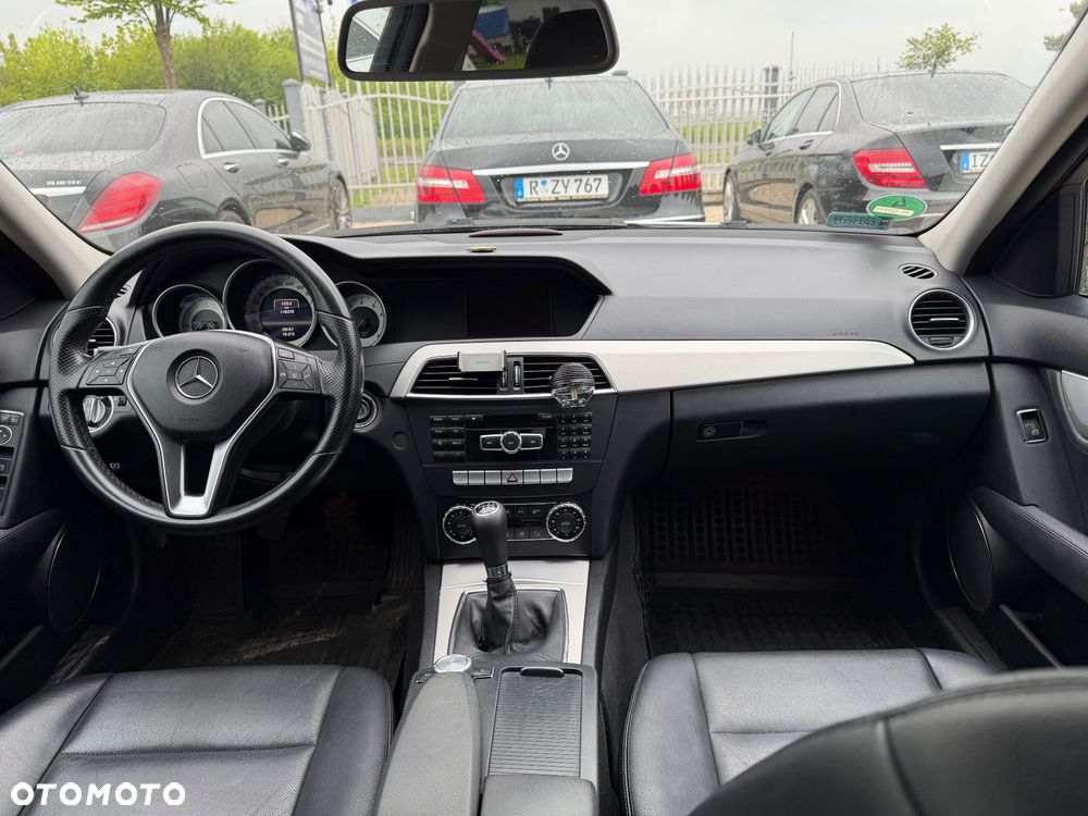 Mercedes-Benz Klasa C 200 CGI BlueEFFICIENCY - 15