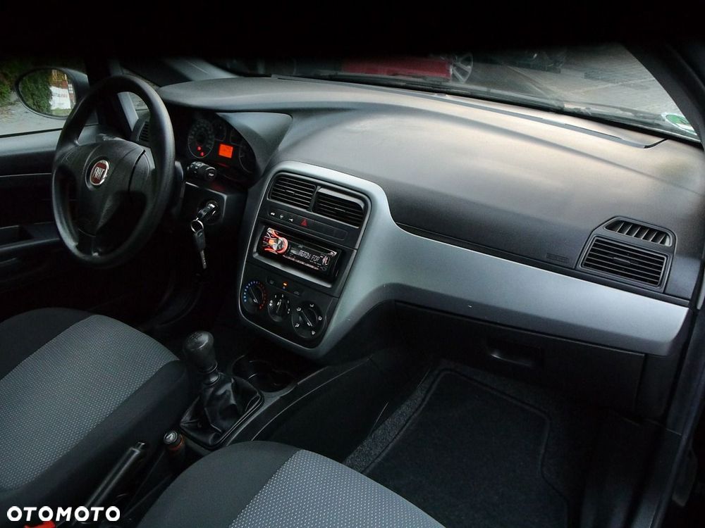Fiat Punto - 24