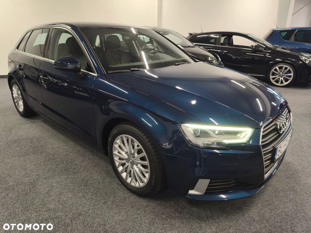 Audi A3 Sportback - 3