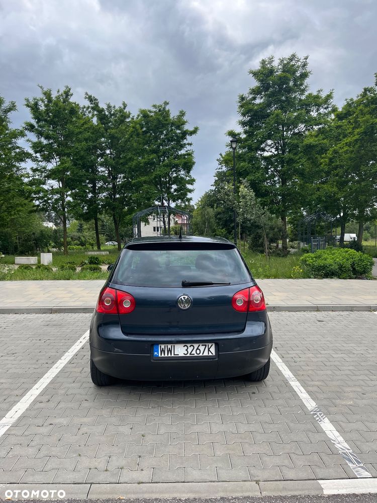 Volkswagen Golf V 2.0 TDI Comfortline - 5