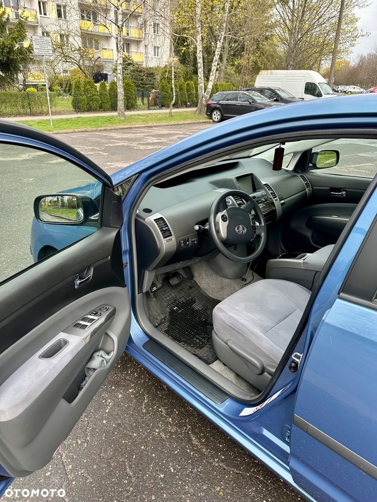 Toyota Prius 1.5 VVT-i Sol - 9