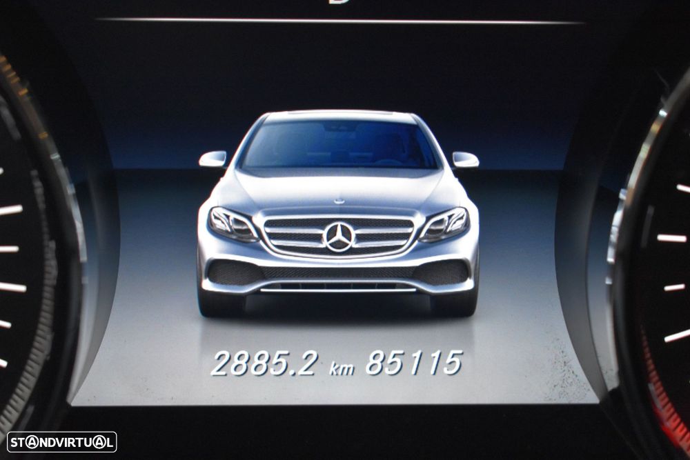 Mercedes-Benz E 220 d Avantgarde - 28