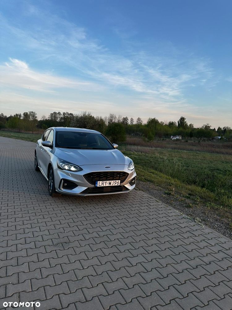 Ford Focus 1.5 EcoBoost ST-Line X - 6