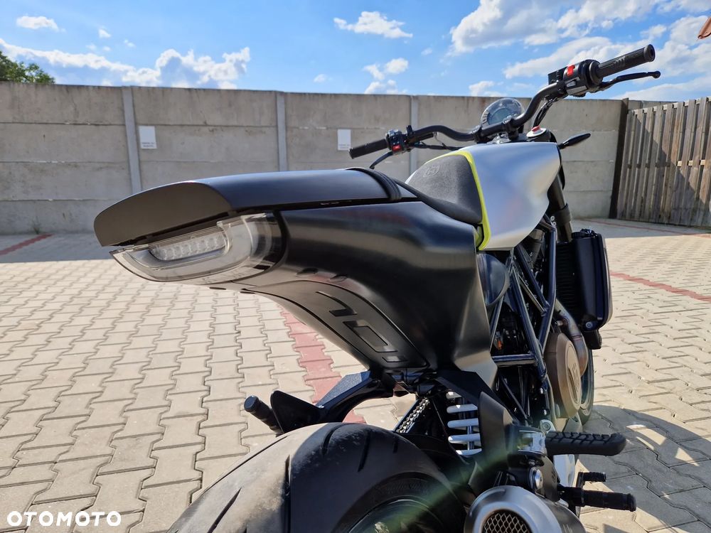 Husqvarna Vitpilen - 26