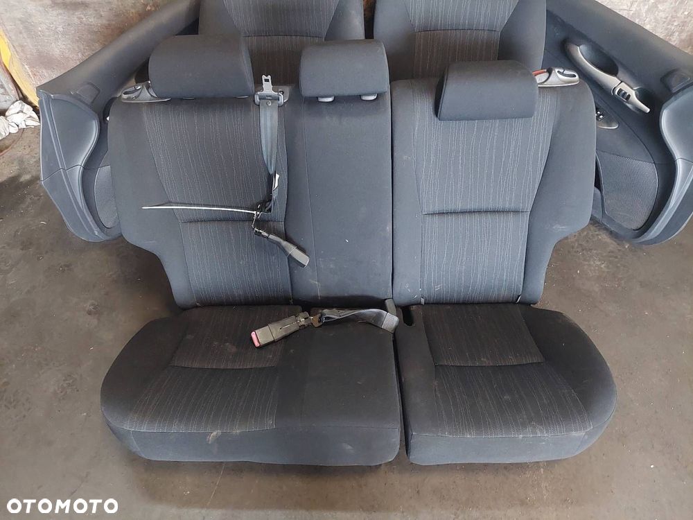 FOTELE KOMPLET LEWY PRAWY KANAPA TYŁ BOCZKI TOYOTA AURIS I HB 5D ID: 236466 - 3