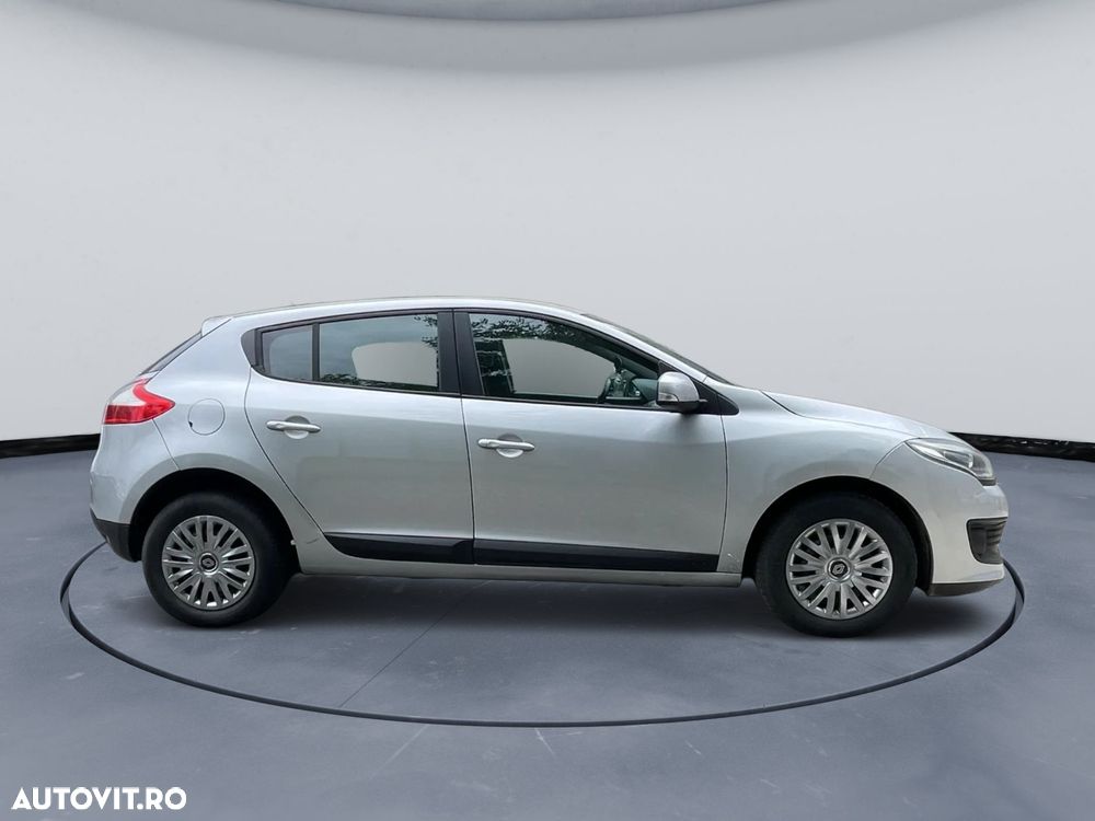 Renault Megane 1.5 dCi Pro - 8