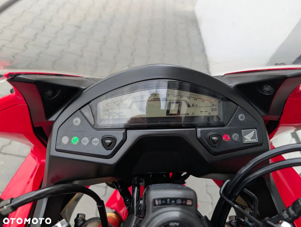 Honda CBR - 9