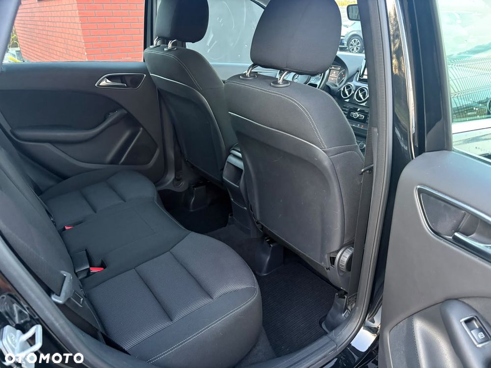 Mercedes-Benz Klasa B 180 CDI (BlueEFFICIENCY) - 14
