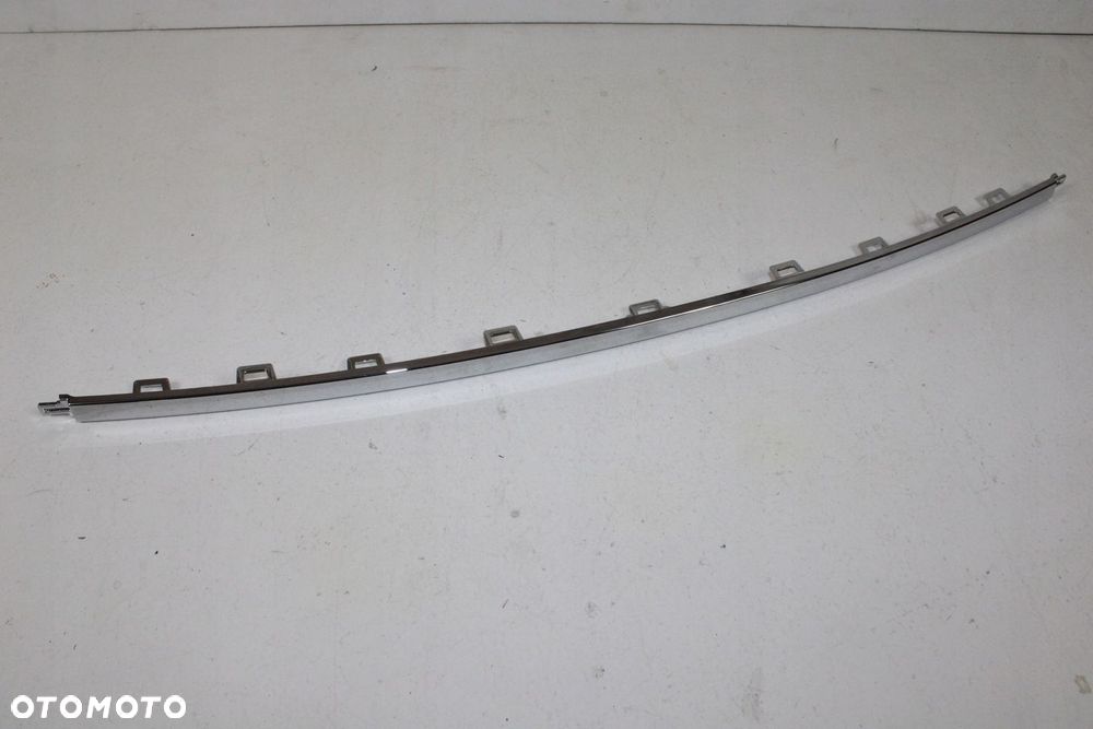 Chrom, listwa środkowej kratki zderzaka przedniego BMW F32 F36 Luxury 507
