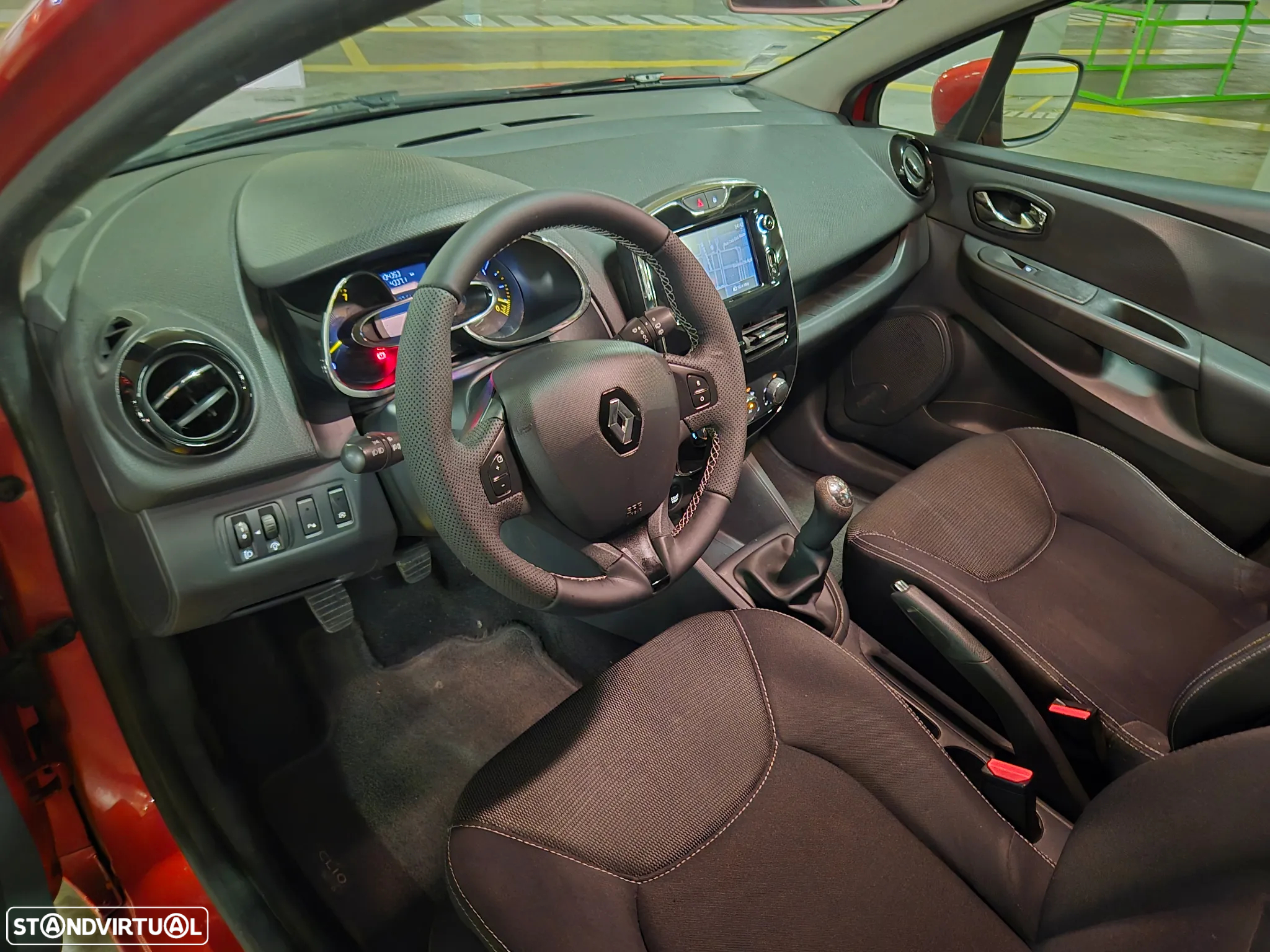 Renault Clio 0.9 TCE Dynamique S - 30