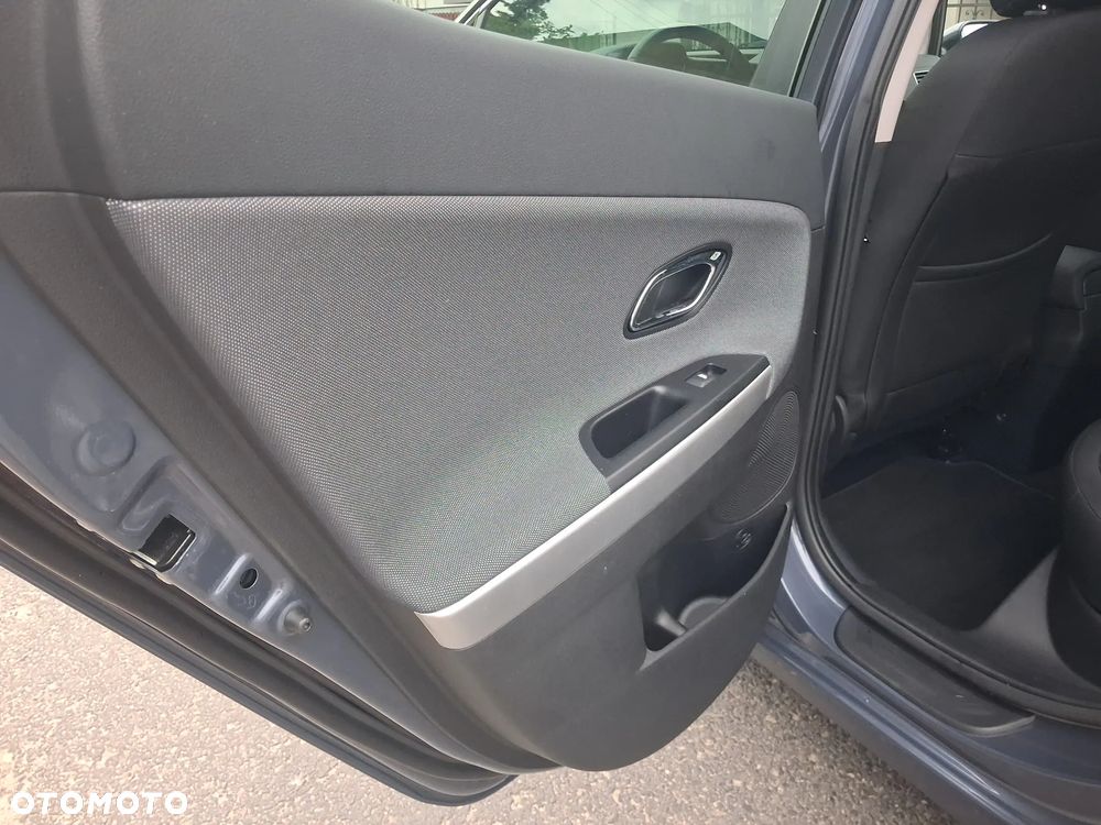 Kia Ceed 1.6 GDI Edition 7 - 13
