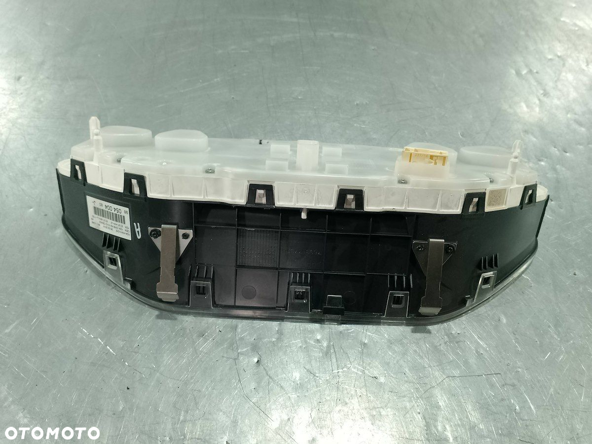 LICZNIK PEUGEOT 208 1.4 HDI 9805400480 - 3