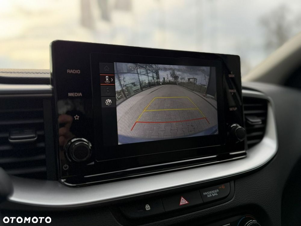 Kia Ceed 1.5 T-GDI M DCT - 23