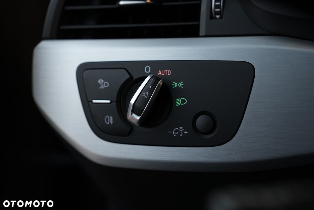 Audi A5 Sportback 40 TDI quattro S tronic S line - 11