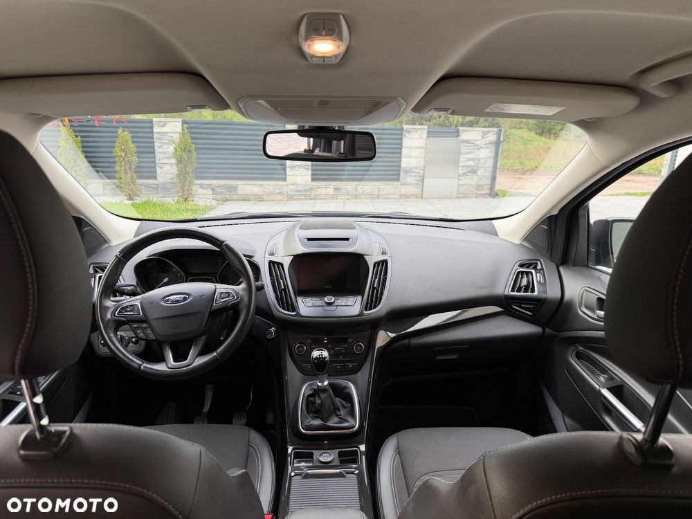Ford Kuga - 13
