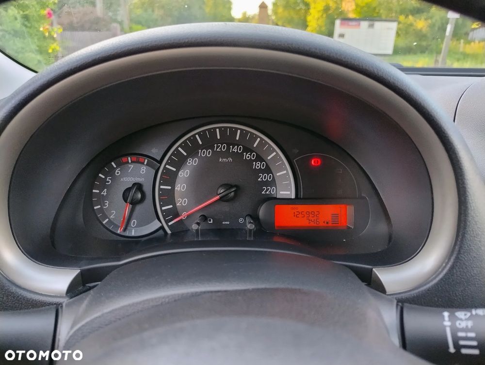 Nissan Micra 1.2 Tekna - 12