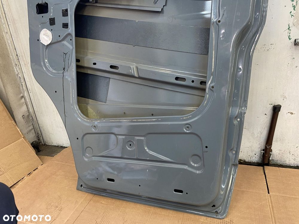SPRINTER 907 910 17- DRZWI PRZEDNIE PRAWE SZARE GOŁE ORYGINALNE - 9