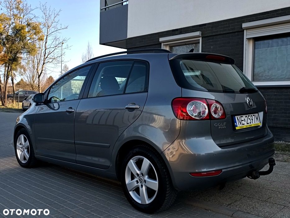 Volkswagen Golf Plus 1.6 TDI BlueMot Comfortline - 13