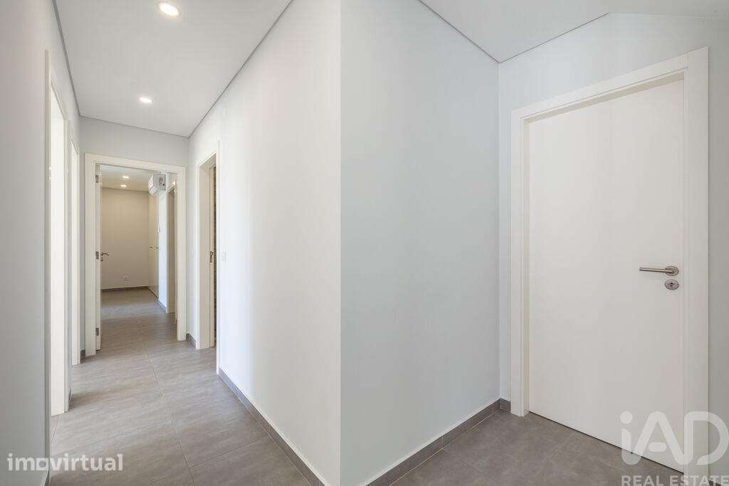 Casa / Villa T4 em Tornada e Salir do Porto de 190 m2 - Grande imagem: 4/40