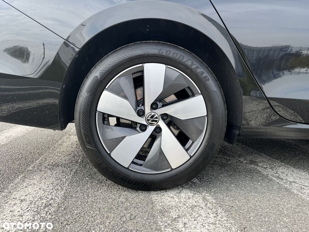 Volkswagen Passat - 18